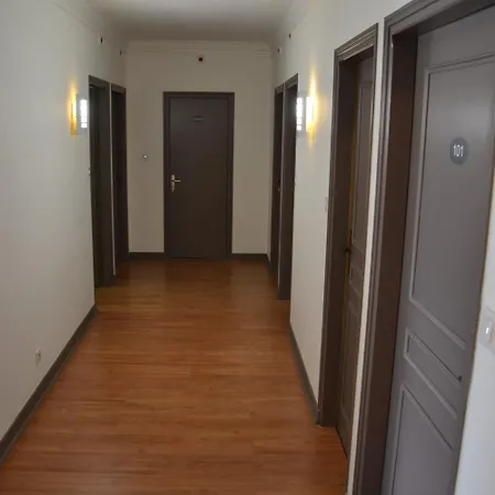 Hotel Restaurant Le Victor Hugo 2*